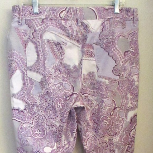 Chico's Women's Purple Paisley Jeggings, Straight Leg, Size 14R / Chico's 2.5R - Picture 5 of 10